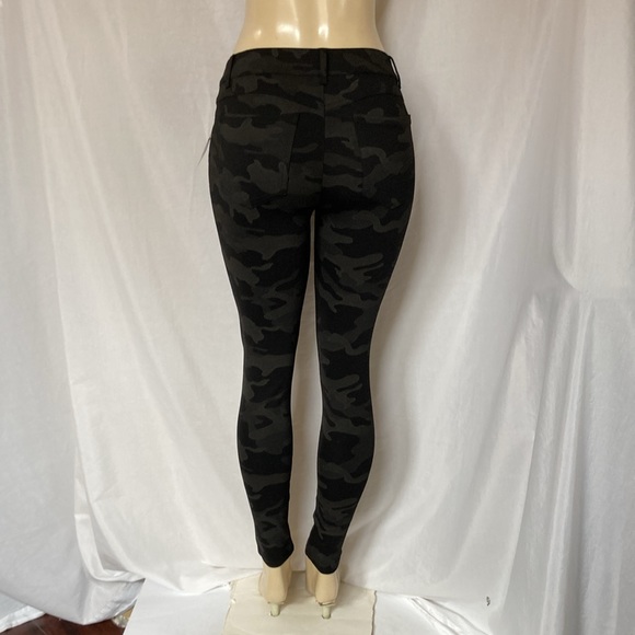 WIT & WISDOM Leggings Women’s Size 6 Camouflage Ponte Knit Ankle Trousers NWT - Picture 6 of 10